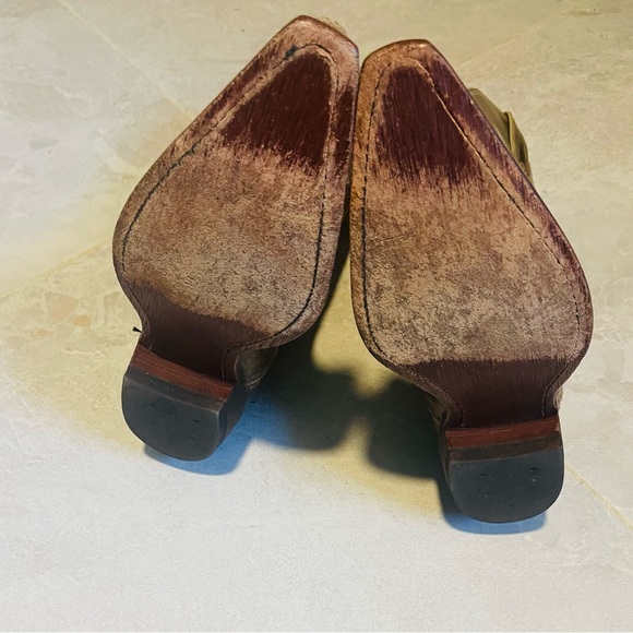 Authentic Justin - Picture 7 of 15